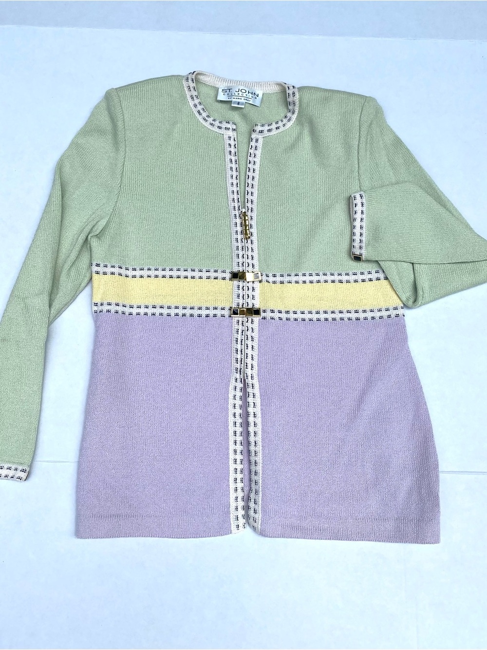 St. John Collection by Marie Gray Sweater / Lady Jacket / Cardigan